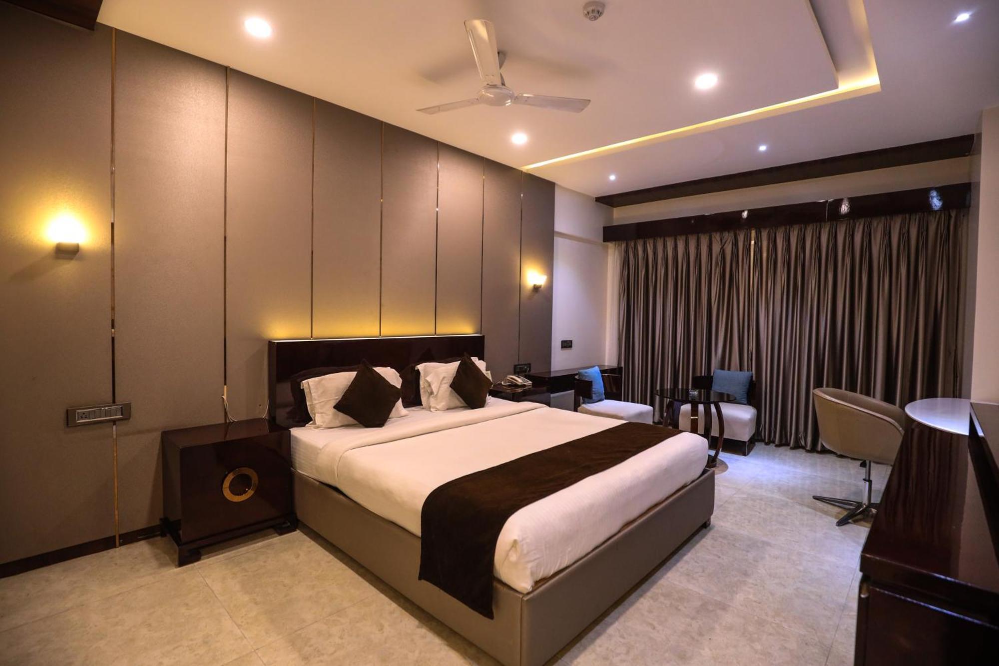 Hotel Atithi, Aurangabad Exterior photo