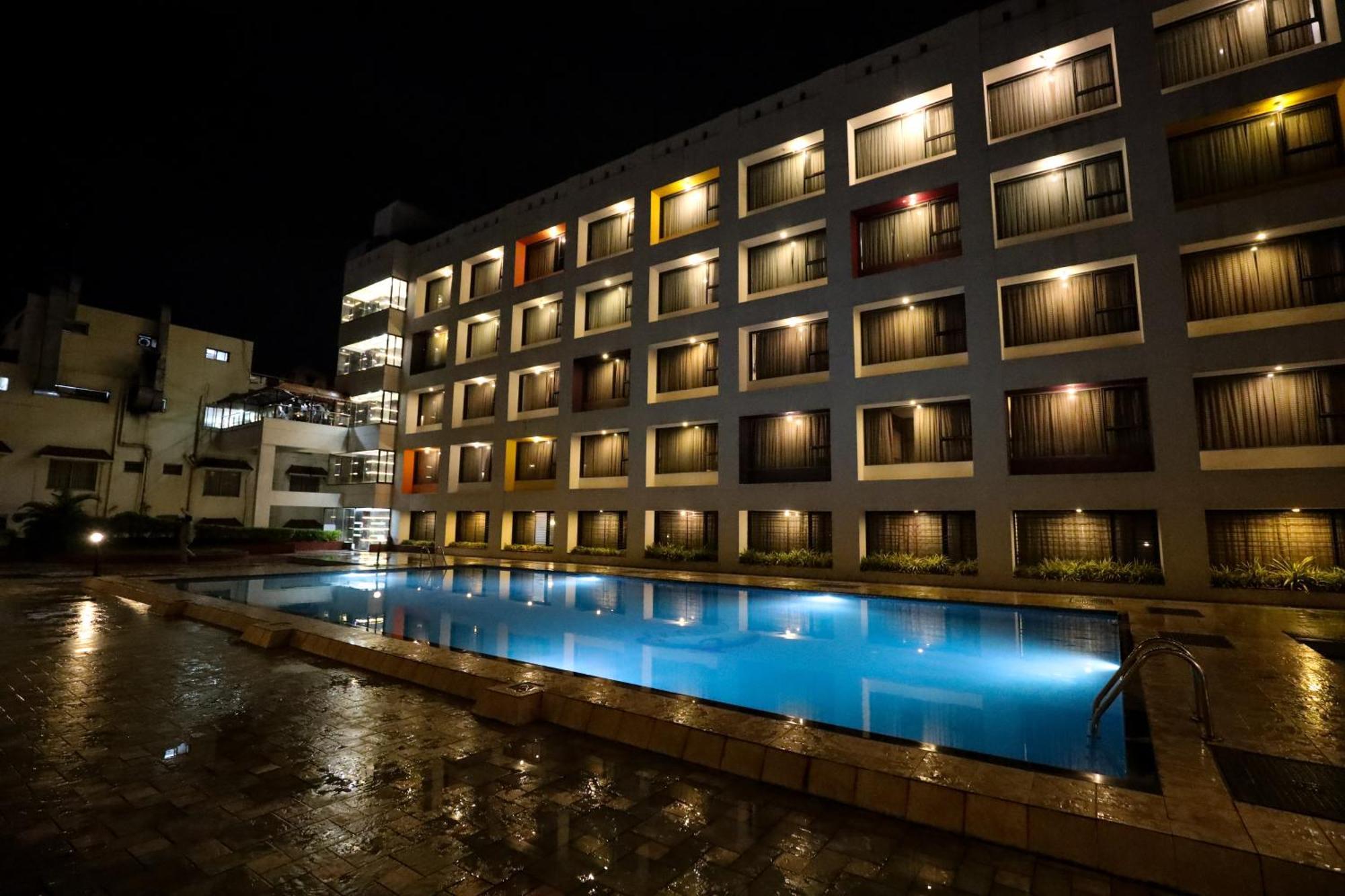 Hotel Atithi, Aurangabad Exterior photo